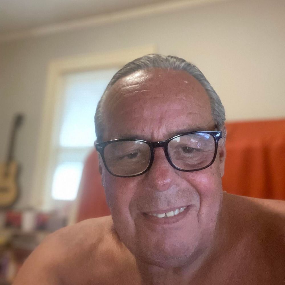 Meet your Posher, Wallace